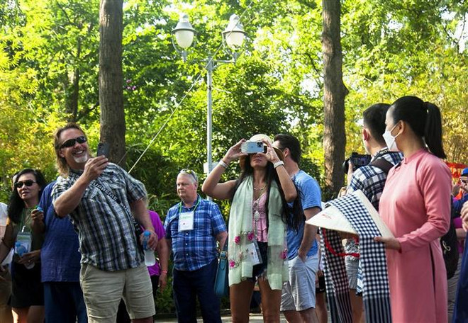 Aumentan llegada de visitantes foráneos a Vietnam entre enero-noviembre ảnh 2 Aumentan llegada de visitantes foráneos a Vietnam entre enero-noviembre ảnh 2