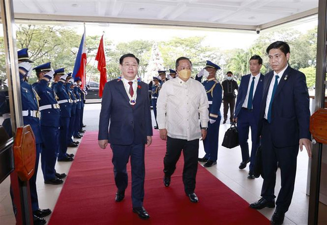 Vietnam y Filipinas promueven nexos de cooperación parlamentaria ảnh 2 Vietnam y Filipinas promueven nexos de cooperación parlamentaria ảnh 2