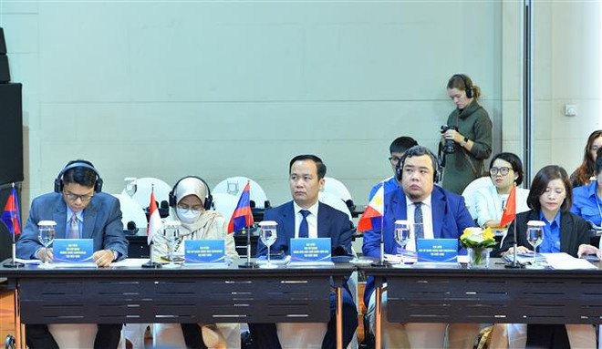 Efectúan Foro internacional sobre política de desarrollo de la juventud ảnh 2 Efectúan Foro internacional sobre política de desarrollo de la juventud ảnh 2