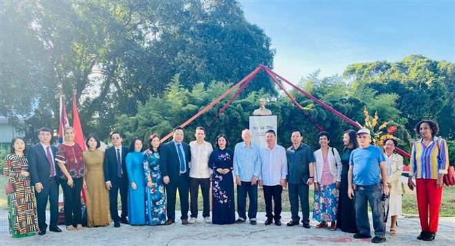 Estrechan amistad y cooperación entre ciudades de Hanoi y La Habana ảnh 2 Estrechan amistad y cooperación entre ciudades de Hanoi y La Habana ảnh 2