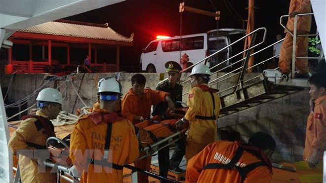Rescatan a un tripulante de barco extranjero accidentado en el mar ảnh 1 Rescatan a un tripulante de barco extranjero accidentado en el mar ảnh 1