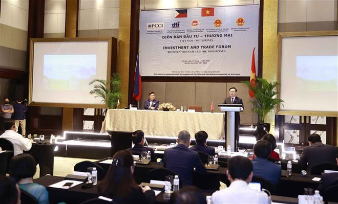 Titular del Parlamento vietnamita asiste al Foro de Inversión y Comercio Vietnam-Filipinas ảnh 2 Titular del Parlamento vietnamita asiste al Foro de Inversión y Comercio Vietnam-Filipinas ảnh 2