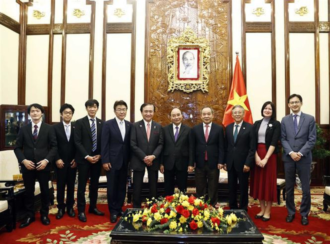 Presidente de Vietnam recibe a gobernador de prefectura japonesa de Kanagawa ảnh 2 Presidente de Vietnam recibe a gobernador de prefectura japonesa de Kanagawa ảnh 2