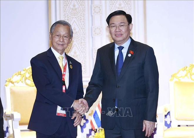Presidente parlamentario de Vietnam se reúne con su homólogo tailandés en Phnom Penh ảnh 1 Presidente parlamentario de Vietnam se reúne con su homólogo tailandés en Phnom Penh ảnh 1