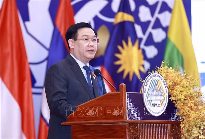 Presidente del Parlamento vietnamita propone reforma de la AIPA ảnh 1