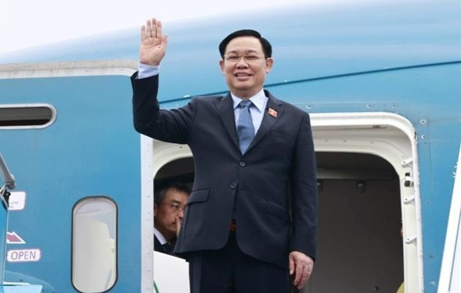Presidente del Parlamento partió de Hanoi para visitas oficiales a Australia y Nueva Zelanda ảnh 1