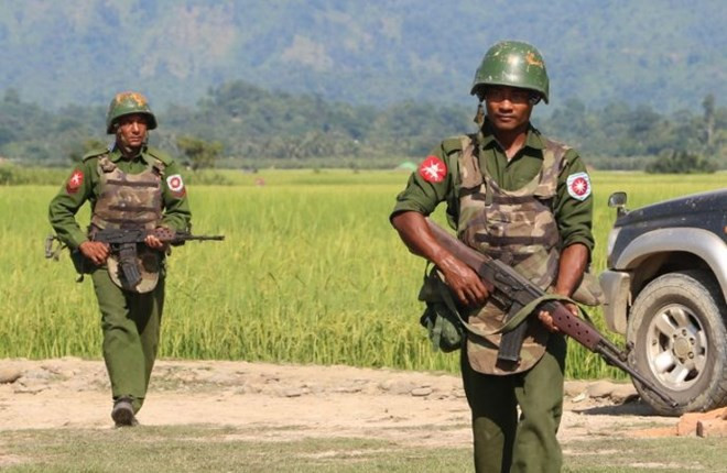 Zonas fronterizas de Myanmar sacudidas por ataques de grupos armados ảnh 1