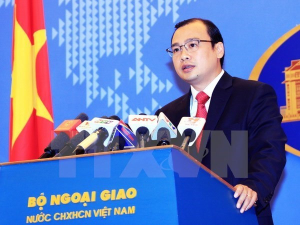 Vietnam rechaza construcción ilegal por China de faros en Truong Sa ảnh 1  Vietnam rechaza construcción ilegal por China de faros en Truong Sa ảnh 1