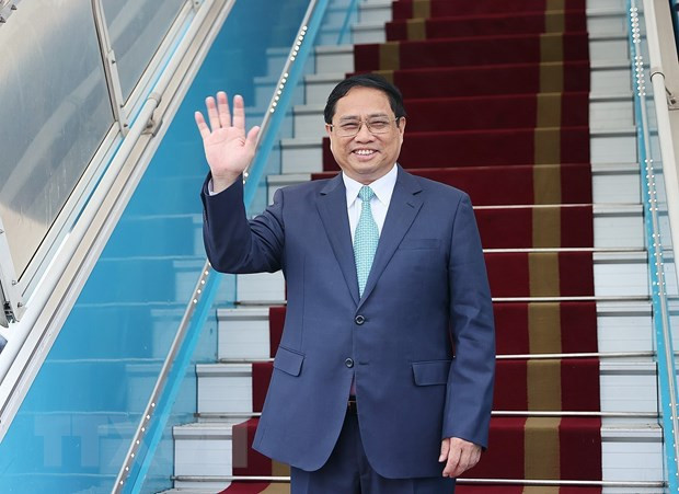 Primer ministro de Vietnam viaja a Arabia Saudita para Cumbre ASEAN-CCG ảnh 1