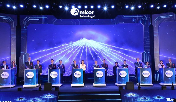 Amkor Technology de Corea del Sur inaugura fábrica en provincia vietnamita ảnh 1 Amkor Technology de Corea del Sur inaugura fábrica en provincia vietnamita ảnh 1