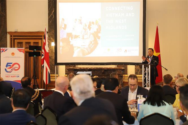 Fortalecen conexión entre Vietnam y región británica ảnh 2 Fortalecen conexión entre Vietnam y región británica ảnh 2