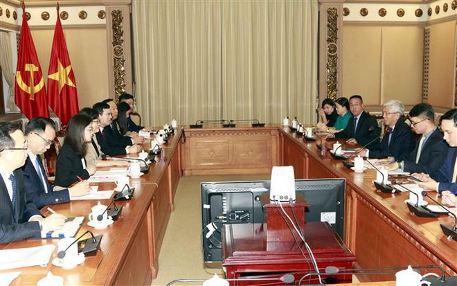 Ciudad Ho Chi Minh y Chongqing (China) promueven la cooperación ảnh 1