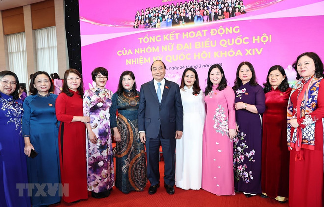 Diputadas de la Asamblea Nacional de Vietnam para el período 2016-2021: Impronta de igualdad y progreso ảnh 1 Diputadas de la Asamblea Nacional de Vietnam para el período 2016-2021: Impronta de igualdad y progreso ảnh 1