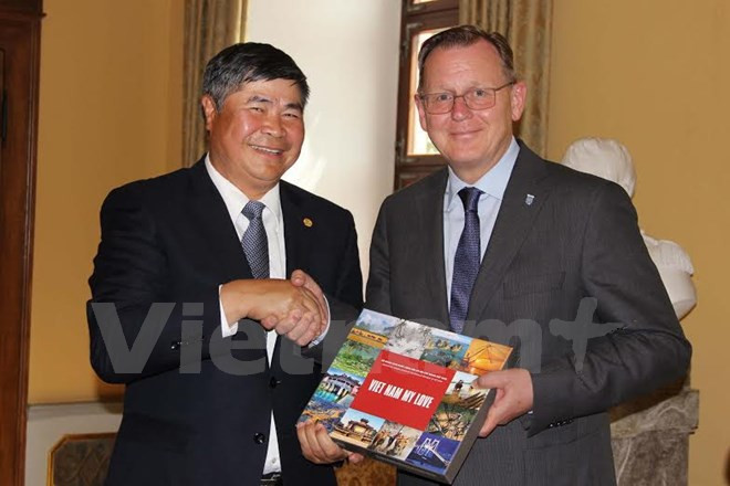 Vietnam desea reforzar cooperación multifacética con Alemania, afirma embajador ảnh 1 Vietnam desea reforzar cooperación multifacética con Alemania, afirma embajador ảnh 1