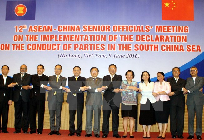 Altos funcionarios de ASEAN y China abordan temas sobre el Mar del Este ảnh 1 Altos funcionarios de ASEAN y China abordan temas sobre el Mar del Este ảnh 1