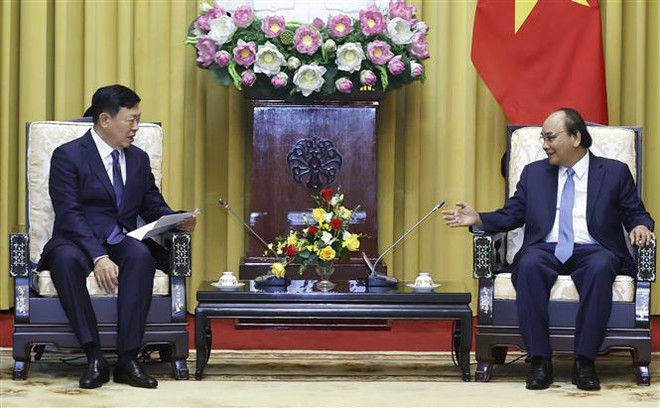 Presidente de Vietnam propone a grupo Lotte aumentar inversiones en país ảnh 1 Presidente de Vietnam propone a grupo Lotte aumentar inversiones en país ảnh 1