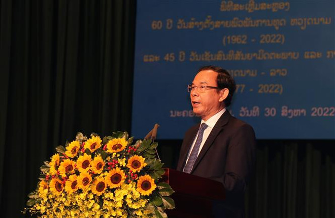 Ciudad Ho Chi Minh celebra evento solemne para conmemorar relaciones Vietnam-Laos ảnh 2 Ciudad Ho Chi Minh celebra evento solemne para conmemorar relaciones Vietnam-Laos ảnh 2