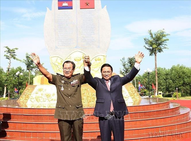 Académico camboyano resalta nexos de amistad y buena vecindad con Vietnam ảnh 2 Académico camboyano resalta nexos de amistad y buena vecindad con Vietnam ảnh 2