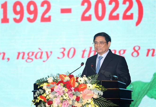 Primer ministro vietnamita urge desarrollo verde en provincia de Binh Thuan ảnh 1 Primer ministro vietnamita urge desarrollo verde en provincia de Binh Thuan ảnh 1