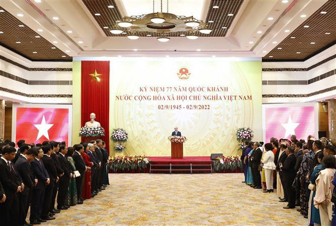 Celebran el 77 aniversario del Día Nacional de Vietnam ảnh 1 Celebran el 77 aniversario del Día Nacional de Vietnam ảnh 1