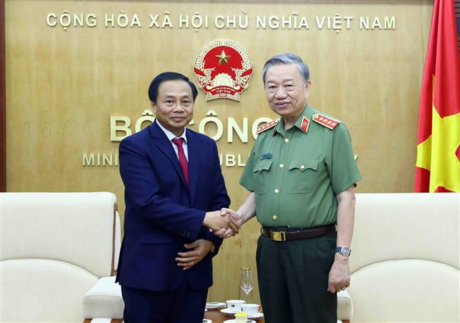 Ministerios de Seguridad Pública de Vietnam y Laos intensifican cooperación ảnh 1 Ministerios de Seguridad Pública de Vietnam y Laos intensifican cooperación ảnh 1