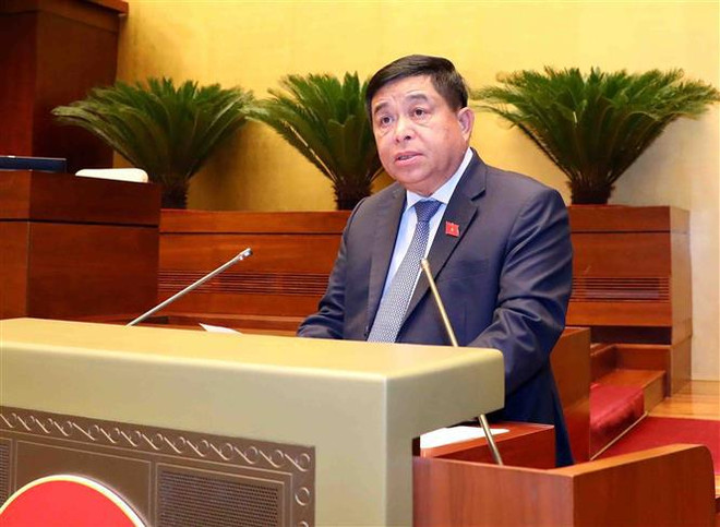 Diputados vietnamitas evalúan informes sobre inversión pública a medio plazo ảnh 1 Diputados vietnamitas evalúan informes sobre inversión pública a medio plazo ảnh 1