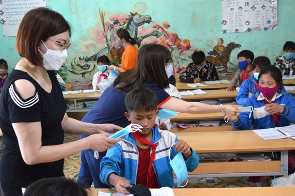 Apoya Asociación de Inversionistas y Empresarios Vietnam-Corea del Sur lucha contra el COVID-19 ảnh 1