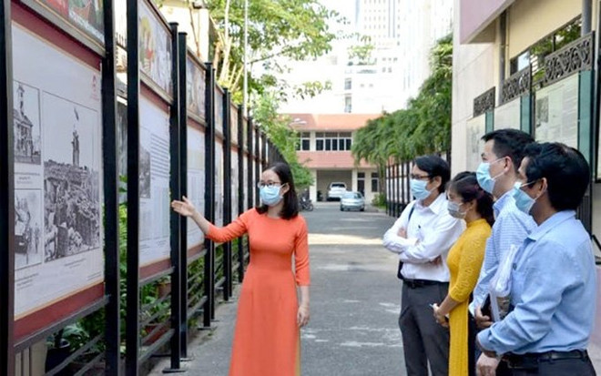 Presentan en Vietnam exposición virtual por Día de Liberación del Sur y Reunificación Nacional ảnh 1