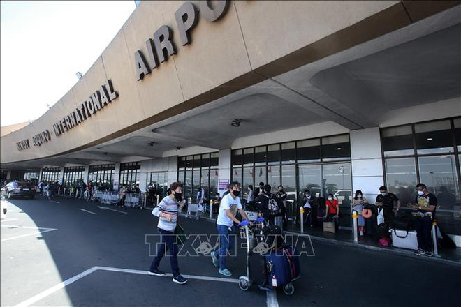 Filipinas detiene vuelos comerciales entrantes por una semana ảnh 1 Filipinas detiene vuelos comerciales entrantes por una semana ảnh 1
