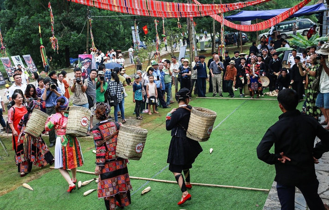 Múltiples actividades para conmemorar el natalicio del Presidente Ho Chi Minh ảnh 1 Múltiples actividades para conmemorar el natalicio del Presidente Ho Chi Minh ảnh 1