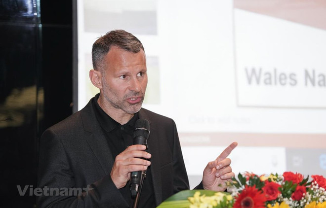 Realiza destacado exfutbolista Ryan Giggs recorrido por provincias vietnamitas ảnh 1