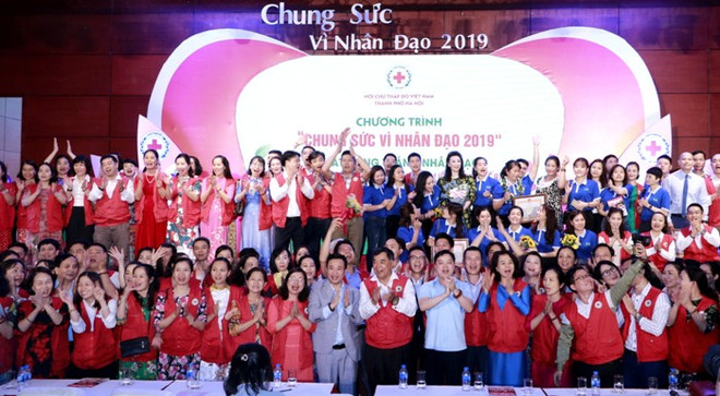 Cruz Roja de Hanoi lanza el mes humanitario ảnh 1 Cruz Roja de Hanoi lanza el mes humanitario ảnh 1