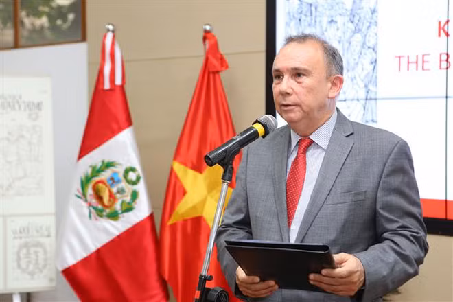 Exponen en Vietnam dibujos sobre civilización incaica de Perú ảnh 2