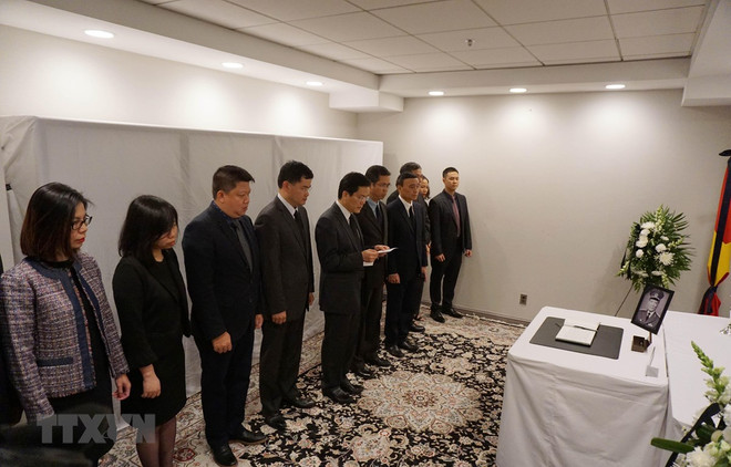Efectúan en numerosos países actos de homenaje póstumo al expresidente vietnamita Le Duc Anh ảnh 1 Efectúan en numerosos países actos de homenaje póstumo al expresidente vietnamita Le Duc Anh ảnh 1