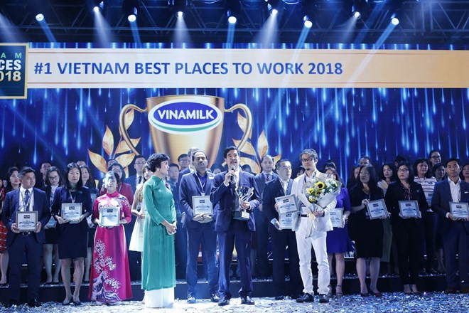 Empresa láctea Vinamilk, mejor lugar para trabajar en Vietnam en 2018 ảnh 1 Empresa láctea Vinamilk, mejor lugar para trabajar en Vietnam en 2018 ảnh 1