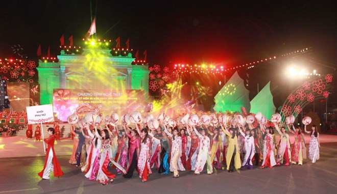Apertura del quinto festival de framboyán en ciudad de Hai Phong ảnh 1 Apertura del quinto festival de framboyán en ciudad de Hai Phong ảnh 1
