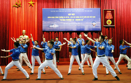 Elevan conciencia de jóvenes vietnamitas sobre mar e islas nacionales ảnh 1 Elevan conciencia de jóvenes vietnamitas sobre mar e islas nacionales ảnh 1