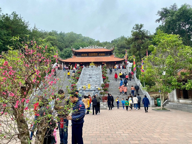 Templo dedicado a eminente maestro Chu Van An en Hanoi ảnh 1 Templo dedicado a eminente maestro Chu Van An en Hanoi ảnh 1