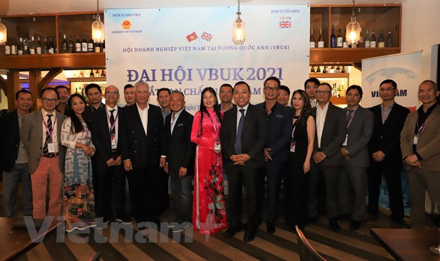 Empresas vietnamitas en Reino Unido apoyan lucha contra el COVID-19 en su país de origen ảnh 1 Empresas vietnamitas en Reino Unido apoyan lucha contra el COVID-19 en su país de origen ảnh 1