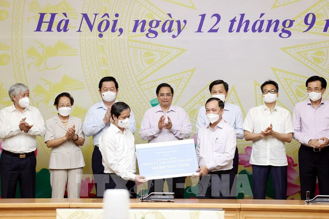 Numerosas entidades donan computadoras a alumnos vientamitas afectados por COVID-19 ảnh 2 Numerosas entidades donan computadoras a alumnos vientamitas afectados por COVID-19 ảnh 2