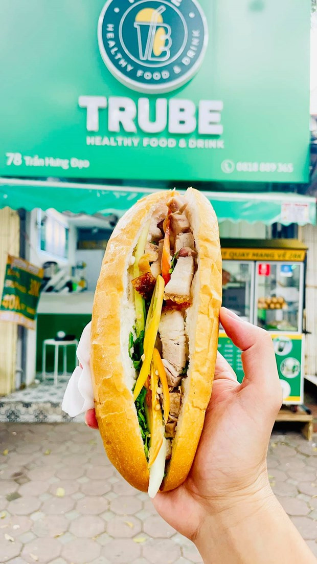 Recursos humanos en sector turístico de Vietnam “se sumergen” para superar el “tsunami” del COVID-19 ảnh 3 Recursos humanos en sector turístico de Vietnam “se sumergen” para superar el “tsunami” del COVID-19 ảnh 3