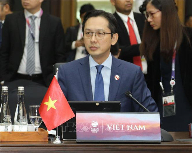 Destacan mensajes de premier vietnamita en 43 Cumbre de la ASEAN ảnh 2 Destacan mensajes de premier vietnamita en 43 Cumbre de la ASEAN ảnh 2