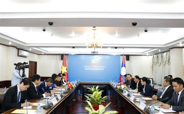 Vietnam y Laos fortalecen cooperación en trabajo relacionado con expatriados ảnh 1