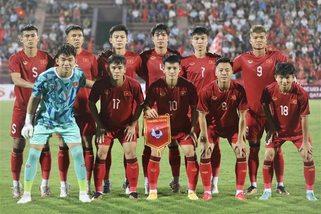 Equipo sub-23 de Vietnam lidera grupo C tras victoria contundente ante Guam ảnh 1 Equipo sub-23 de Vietnam lidera grupo C tras victoria contundente ante Guam ảnh 1