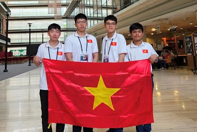 Estudiantes vietnamitas ganan medallas en Olimpiada Internacional de Informática ảnh 1 Estudiantes vietnamitas ganan medallas en Olimpiada Internacional de Informática ảnh 1