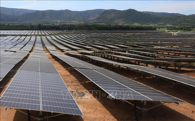 EE.UU. considera exenciones fiscales para baterías solares: Consejos para empresas vietnamitas ảnh 1 EE.UU. considera exenciones fiscales para baterías solares: Consejos para empresas vietnamitas ảnh 1