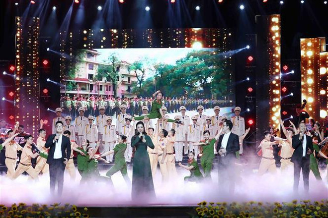 Elogian a jefes destacados de policía comunal en Vietnam ảnh 2