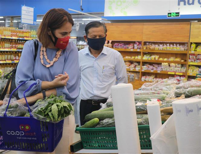 Embajadora de Nueva Zelanda realiza visita a provincia vietnamita ảnh 3 Embajadora de Nueva Zelanda realiza visita a provincia vietnamita ảnh 3