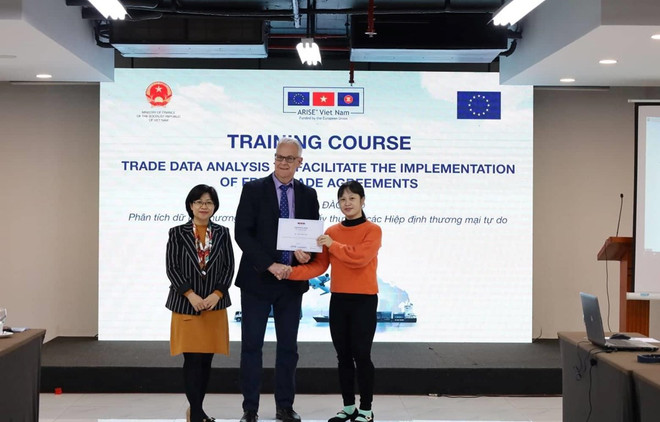 Unión Europea y Vietnam se esfuerzan por evaluar implementación de EVFTA ảnh 1 Unión Europea y Vietnam se esfuerzan por evaluar implementación de EVFTA ảnh 1