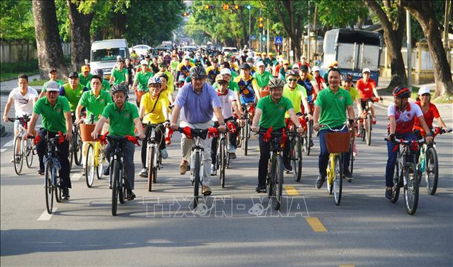 Ciudad vietnamita de Hue promueve modelo de urbe verde ligada con bicicletas ảnh 1 Ciudad vietnamita de Hue promueve modelo de urbe verde ligada con bicicletas ảnh 1